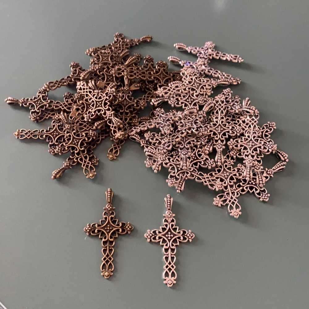 48 Cross Metal Pendants